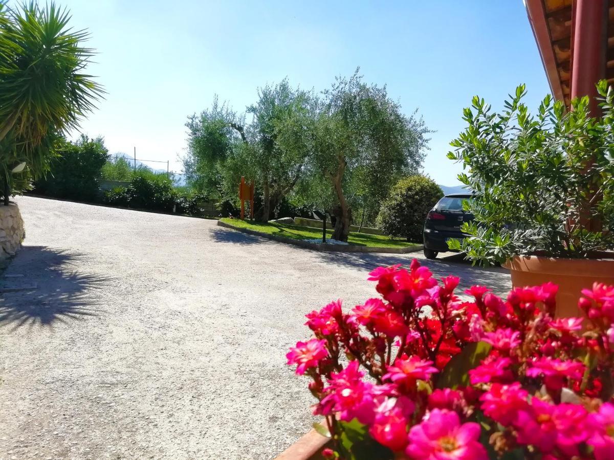 B&B Maison Villa Vittorio Avella Extérieur photo